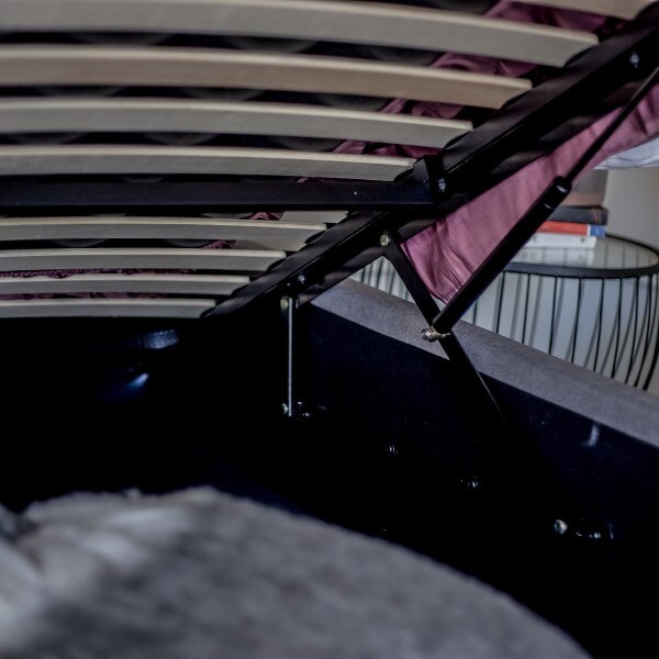 Jolie Bed
